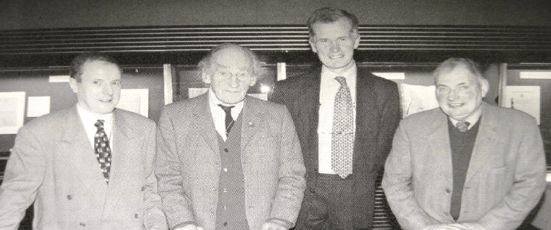 Dr Athol Murray with former keepers